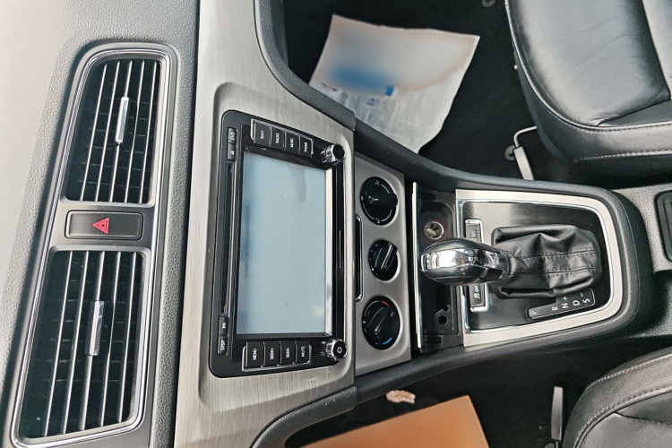 大众 朗逸 2013款 改款 1.4TSI DSG舒适版中控内饰7004