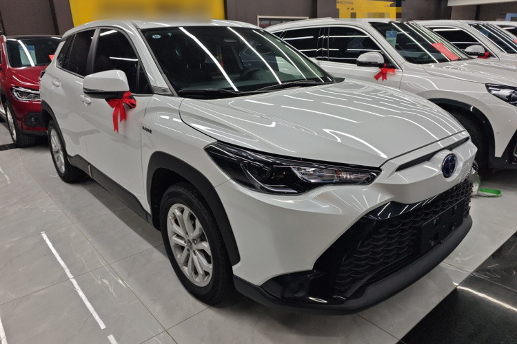 丰田 锋兰达 2023款 2.0L 智能电混双擎 领先版车身外观3