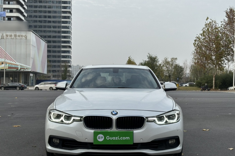 宝马3系 2017款 318i 时尚型车身外观6001