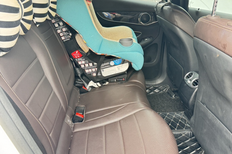 奔驰GLC 2017款 GLC 260 4MATIC 动感型中控内饰7003