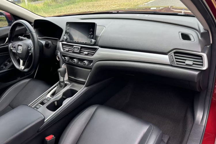 本田 雅阁 2018款 260TURBO 豪华版 国V中控内饰7010