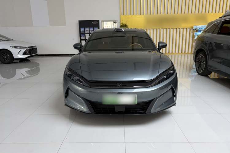 比亚迪 汉L 2025款 DM-p 四驱激光雷达旗舰型车身外观6004