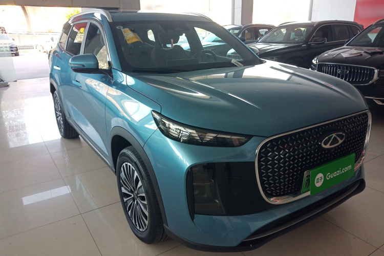 奇瑞 瑞虎8 PLUS C-DM 2025款 1.5T 116km 尊贵型 5座车身外观3