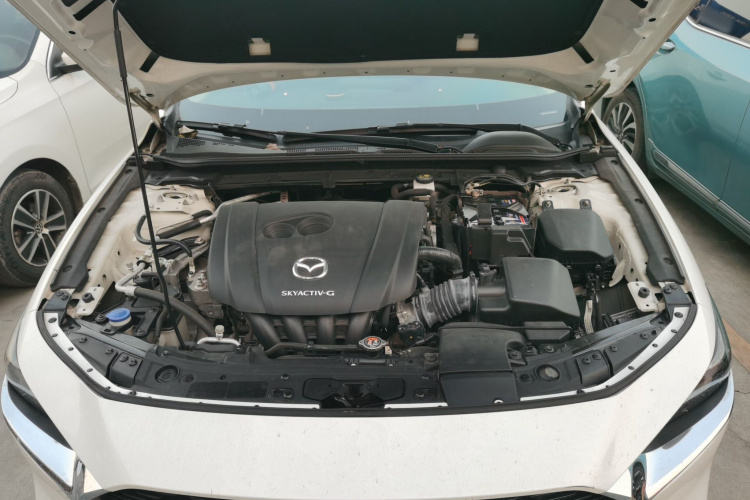 马自达3 昂克赛拉 2020款 2.0L 自动质豪版机舱底盘24