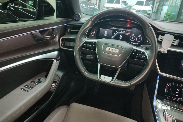 奥迪A6L 2020款 55 TFSI quattro 尊享动感型中控内饰13