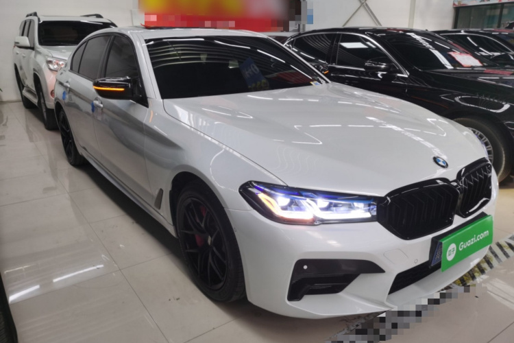 宝马5系 2020款 525Li M运动套装车身外观3