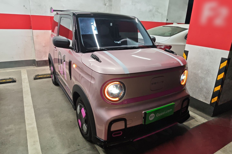 吉利银河 2025款 210km 熊猫卡丁车身外观3