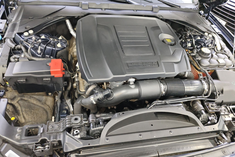 捷豹XFL 2021款 XFL 2.0T P250 两驱尊享豪华版局部细节24