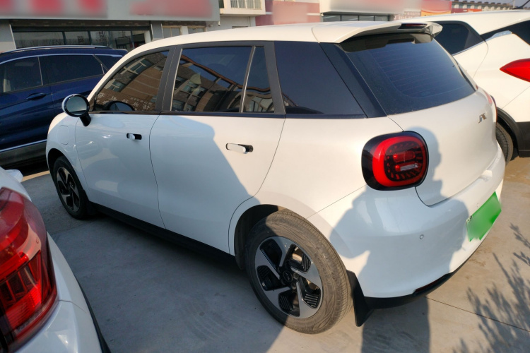 江淮钇为 钇为3 2023款 405km Lite车身外观4