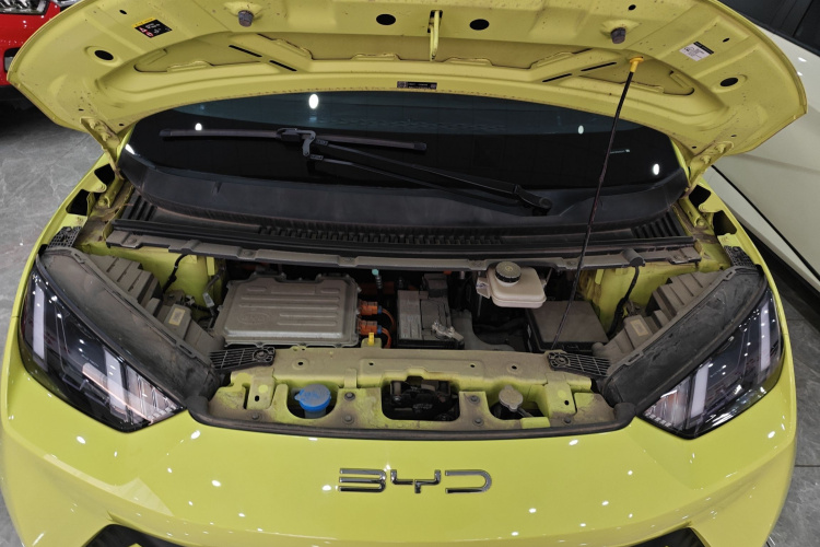 比亚迪 海鸥 2023款 飞翔版机舱底盘24