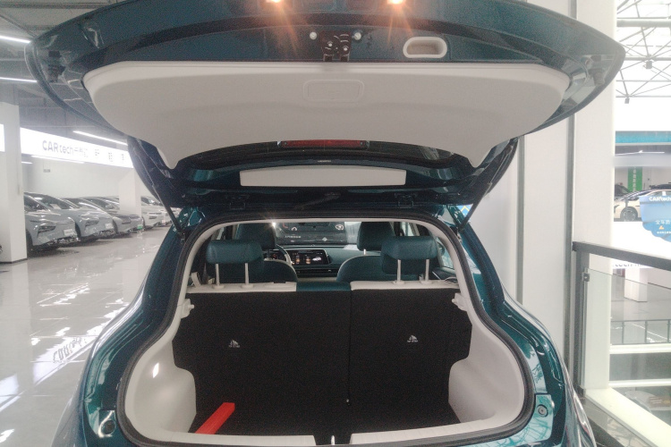 欧拉好猫 2023款 401km标准续航 豪华型 磷酸铁锂机舱底盘23