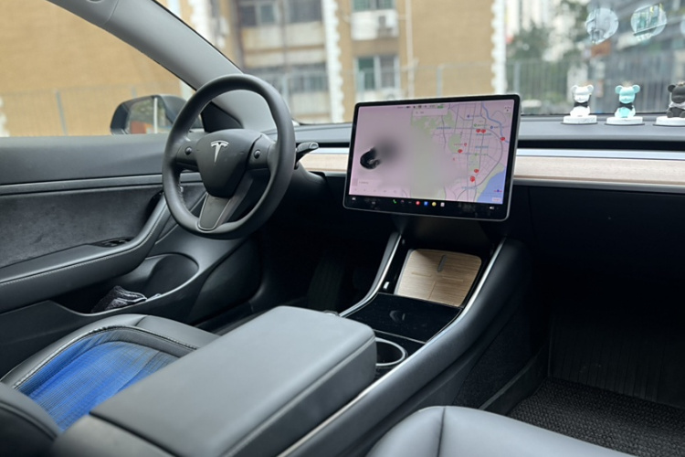 特斯拉 Model 3 2020款 改款 标准续航后驱升级版中控内饰7002