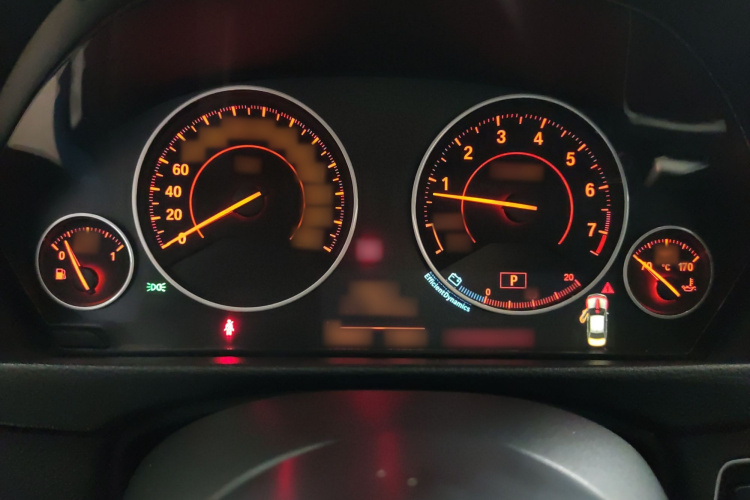 宝马3系 2017款 320Li M运动型局部细节14