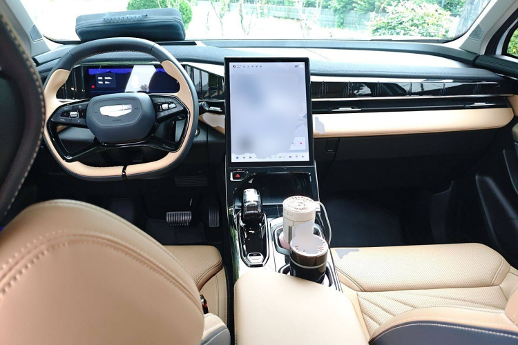 吉利汽车 博越L 2023款 2.0TD DCT旗舰型中控内饰12