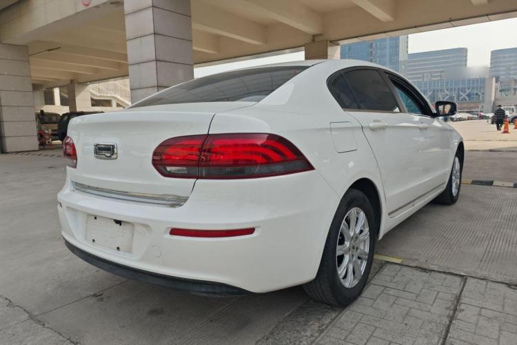 观致3 2018款 三厢 1.6L 自动领先型车身外观7