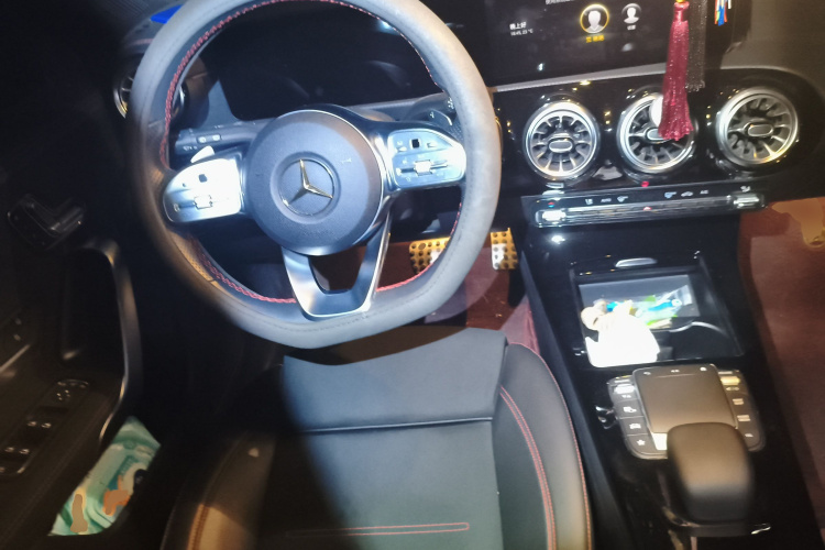 奔驰CLA 2021款 CLA 200 猎跑车中控内饰13