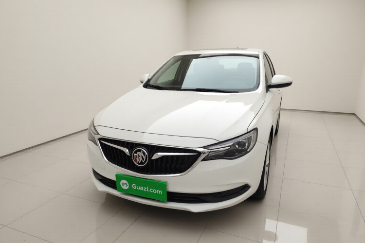 别克 英朗 2021款 改款 典范 1.5L 自动精英型车身外观2