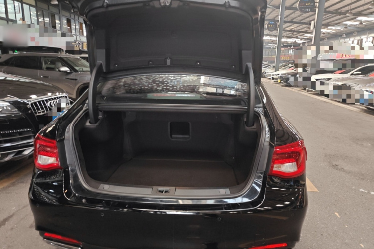 广汽传祺 传祺GA8 2017款 280T 尊享版局部细节23