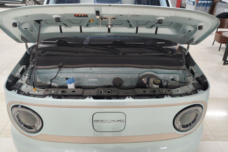 吉利银河 2023款 熊猫mini 200km 耐力熊机舱底盘24