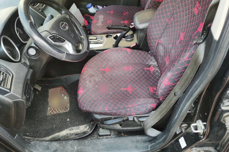 广汽传祺 传祺GS5 2014款 2.0L 自动两驱超享版中控内饰19