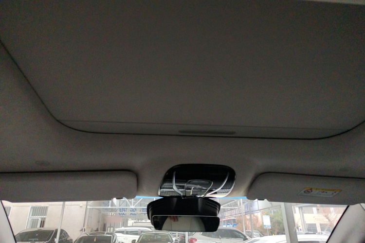 岚图汽车 岚图梦想家 2025款 PHEV 四驱旗舰乾崑版中控内饰22