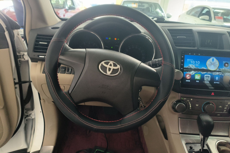 丰田 汉兰达 2012款 2.7L 两驱5座精英版中控内饰13