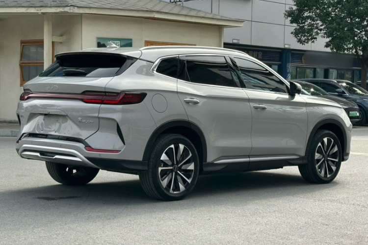 比亚迪 宋PLUS新能源 2025款 EV 智驾版 520km 豪华型车身外观6003