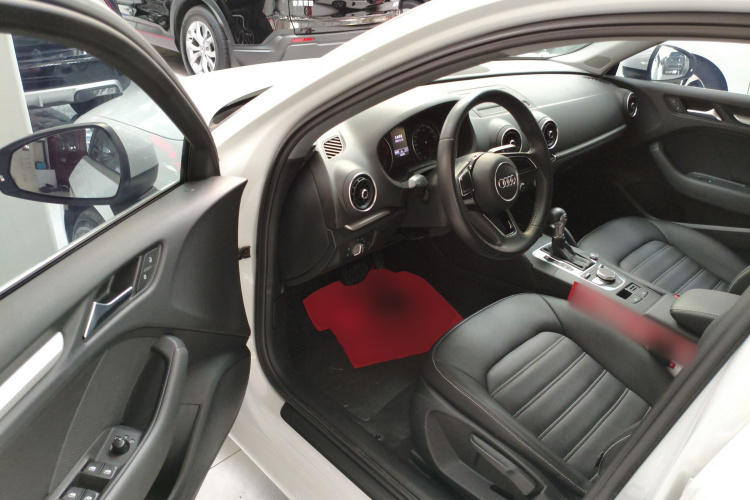 奥迪A3 2017款 Limousine 35 TFSI 进取型中控内饰20