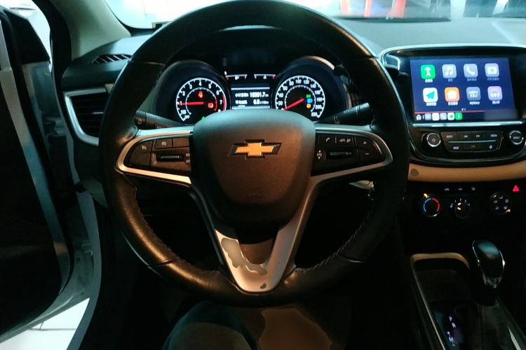 雪佛兰 科鲁泽 2022款 320 自动悦享天窗版中控内饰13