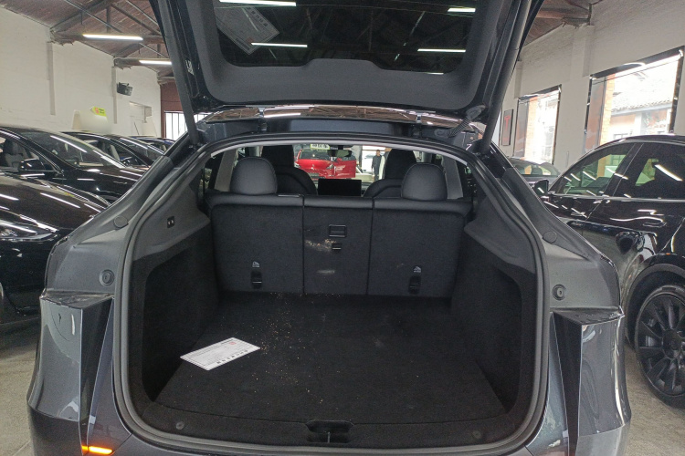 特斯拉 Model Y 2025款 长续航全轮驱动 首发版机舱底盘23