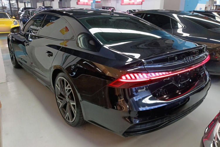 奥迪A7L 2024款 45 TFSI quattro S-line 黑武士版车身外观6001