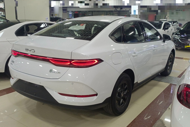 比亚迪 秦PLUS 2025款 DM-i 智驾版 128KM进取型车身外观6002