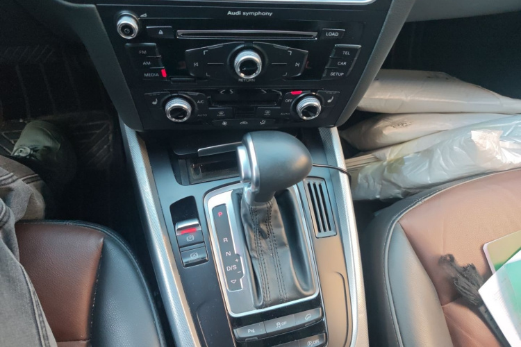 奥迪Q5 2016款 40 TFSI 技术型局部细节18