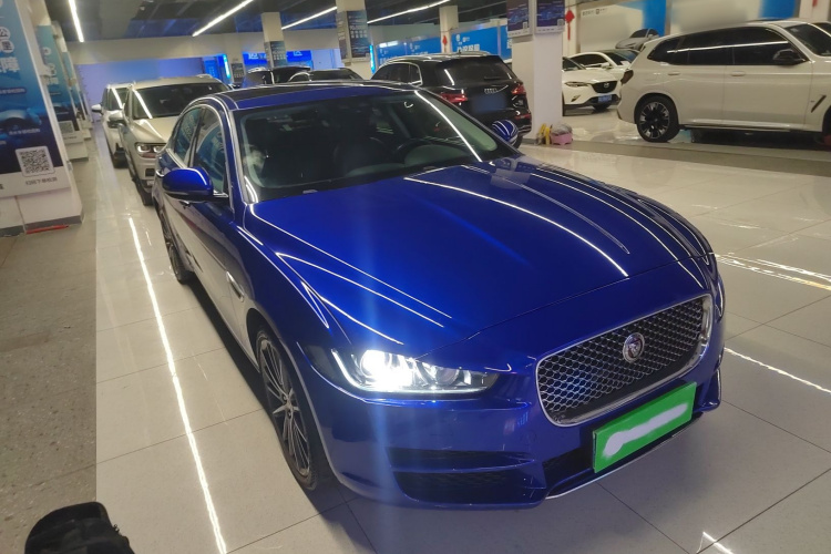 捷豹XEL 2018款 2.0T 250PS 奢华版车身外观3