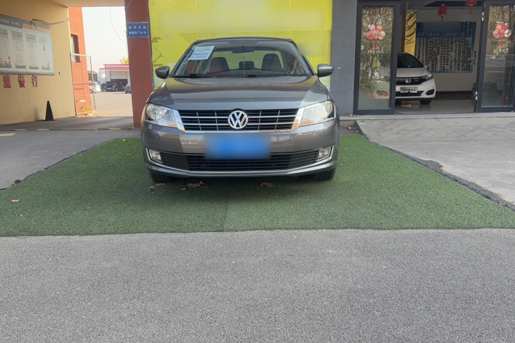 大众 朗逸 2013款 改款经典 1.6L 自动舒适版车身外观6001