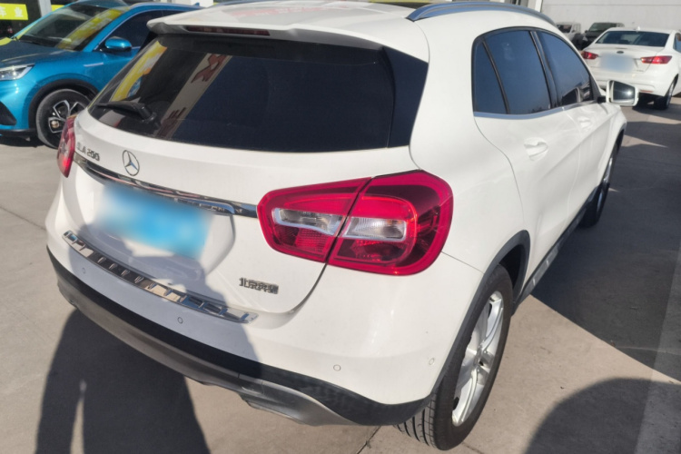 奔驰GLA 2016款 GLA 200 动感型车身外观6005