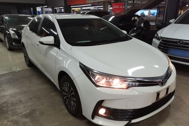 丰田 卡罗拉 2017款 改款 1.2T S-CVT GL-i车身外观6002