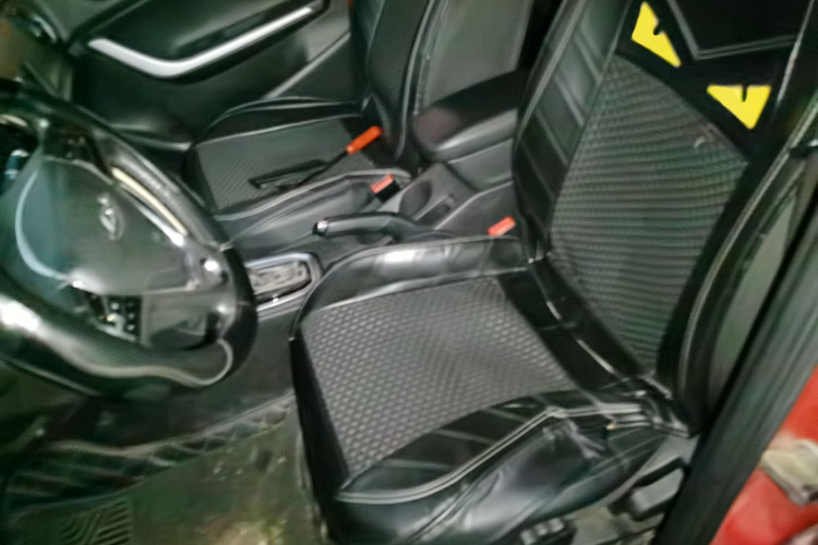 奇瑞 瑞虎3X 2018款 1.5L 自动精英版中控内饰19