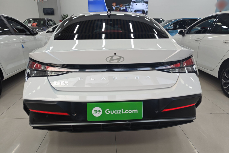 现代 伊兰特 2023款 1.5L CVT GLX精英版车身外观6004