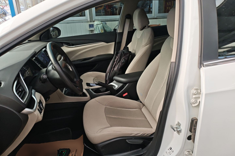 别克 英朗 2017款 15N 手动进取型中控内饰19