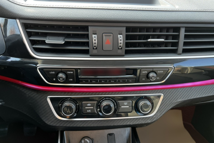 东风风行 风行SX6 2019款 1.6L 手动舒适型 国VI局部细节9006