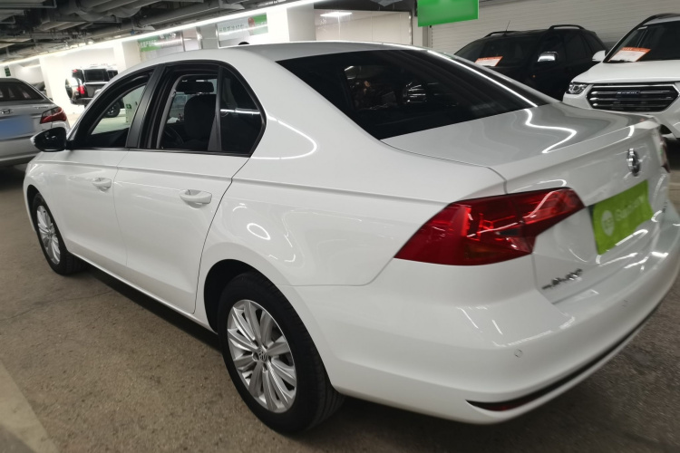 大众 2019款 改款 宝来·传奇 1.5L 自动时尚型 国VI车身外观4