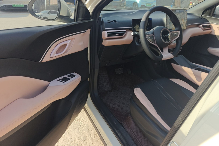 比亚迪 海鸥 2025款 智驾版 305km 活力版中控内饰20