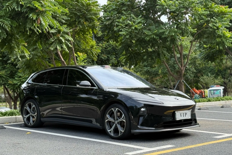 蔚来ET5T 2023款 75kWh Touring车身外观6004