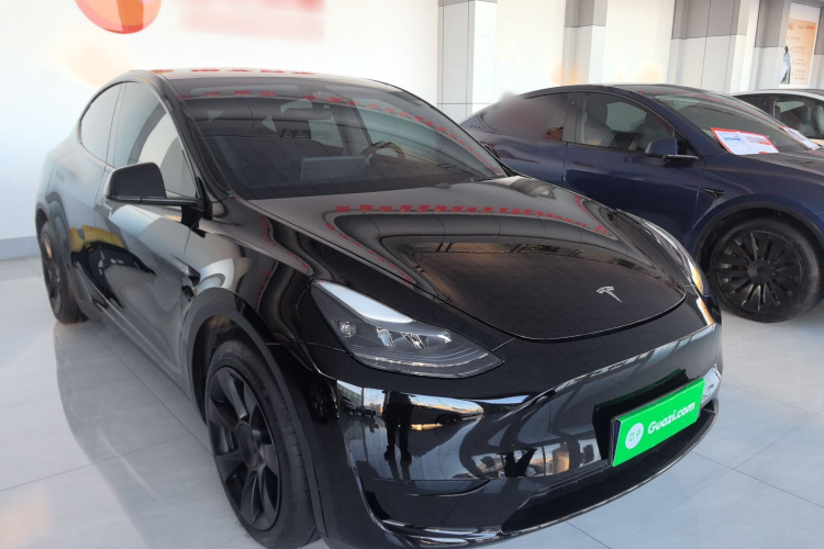 特斯拉 Model Y 2024款 后轮驱动版车身外观3