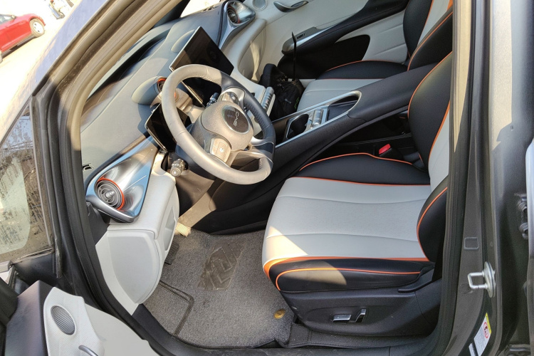 比亚迪 海豚 2021款 405km 时尚版中控内饰19