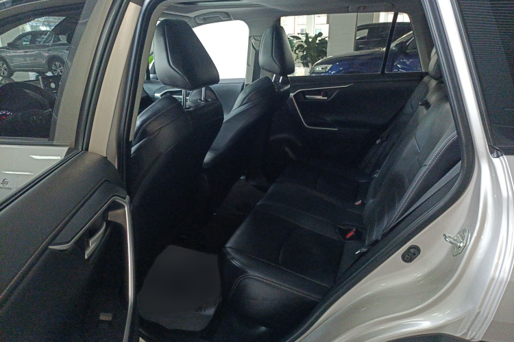 丰田 威兰达 2022款 2.0L CVT四驱豪华PLUS版中控内饰7004