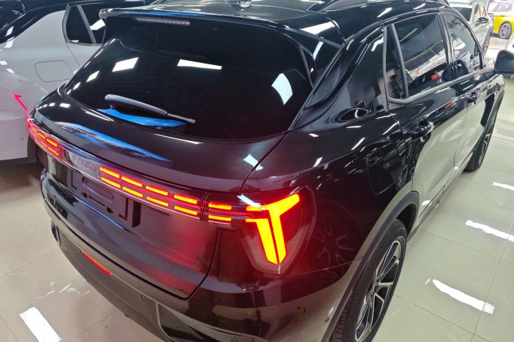 领克01 EM-P 2023款 1.5TD EM-P PM车身外观7