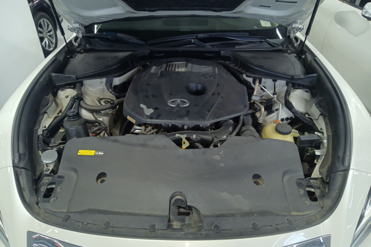 英菲尼迪Q70 2019款 Q70L 2.0T 悦享版局部细节24