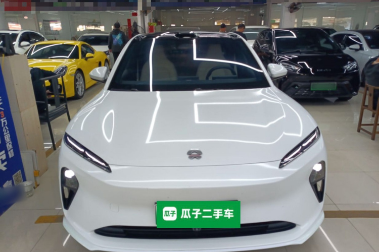 蔚来ET5T 2025款 75kWh Touring车身外观2